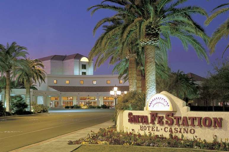 santa fe station casino entertainment schedule